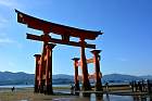 Hiroshima et Miyajima - Torii du sanctuaire d'Itsukushima