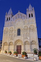 Angoul�me - Cath�drale Saint-Pierre